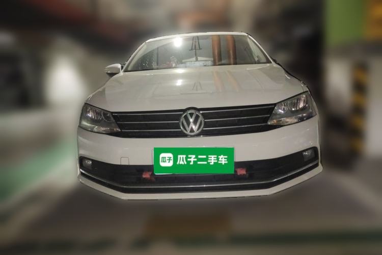 Used Volkswagen Sagitar 2017 230TSI Automatic Comfort Version
