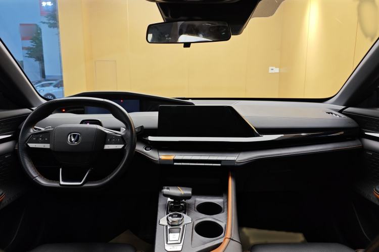 Used CHANGAN UNI-V 2022 1.5T Smart Navigation Version Interior 11