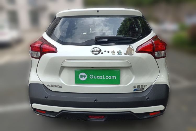 Used Nissan Kicks 2018 1.5L CVT Smart Connect Luxury Edition
