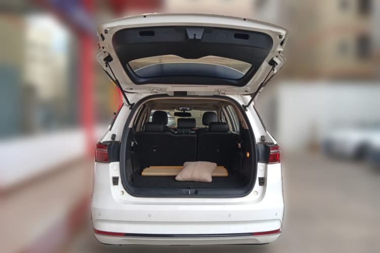 Used BYD Song MAX 2021 Upgraded Model 1.5T Automatic Luxury 7-Seater Trunk