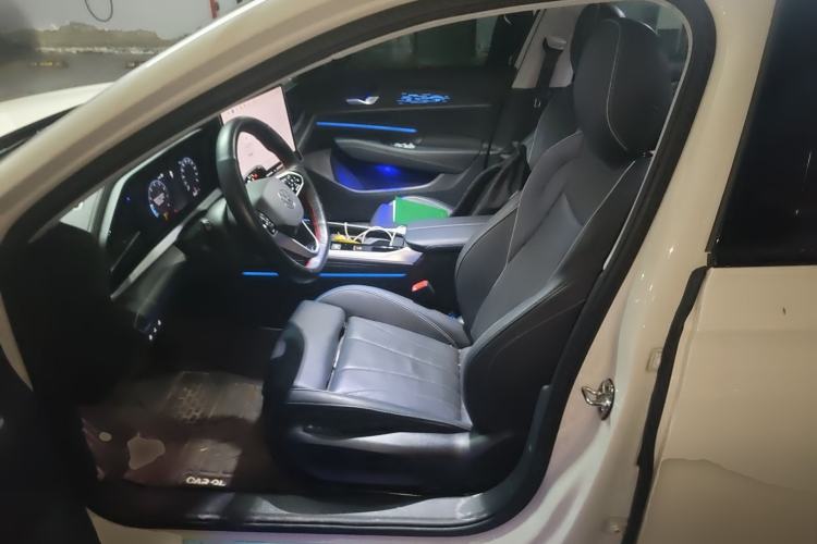 Used Volkswagen Passat 2025 Pro 380TSI Starry Dragon Edition
