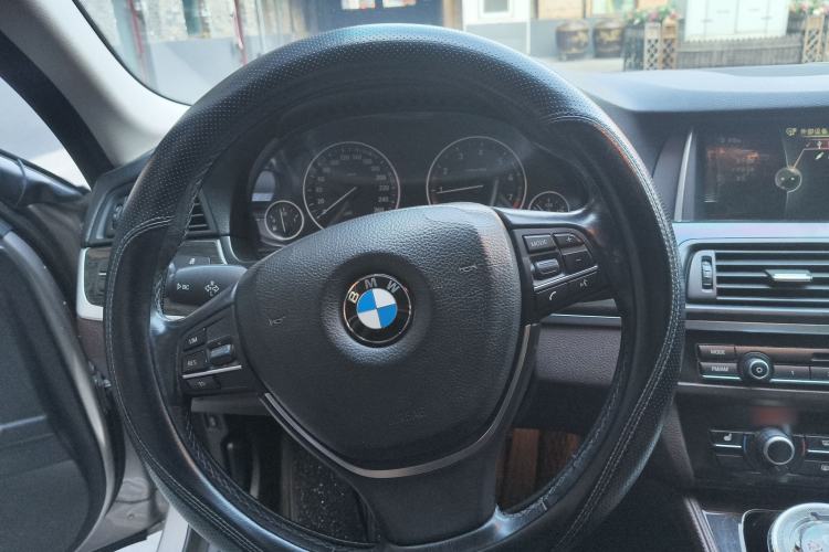 Used BMW 5 Series 2014 525Li Luxury Design Package
