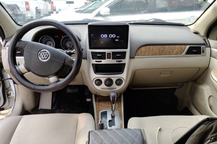 Used Buick Excelle 2015 1.5L Automatic Classic Model Center Console