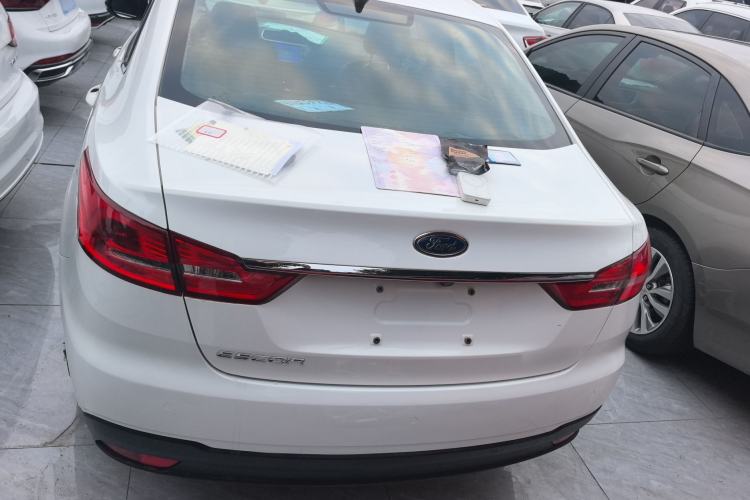 Used Ford Escort 2019 1.5L Manual Enjoyment Model
