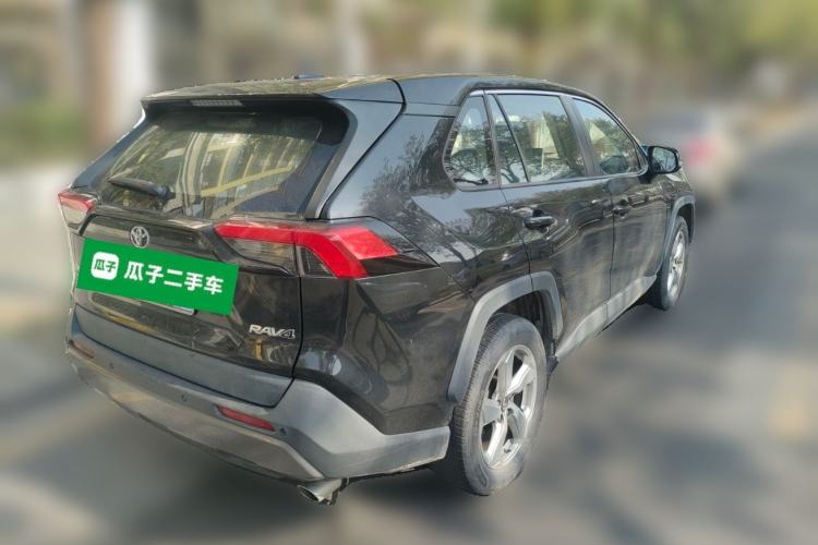 Used Toyota RAV4 2021 2.0L CVT Two-Wheel Drive Fashion Edition