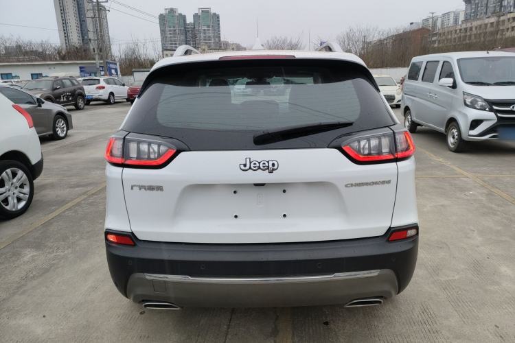 Used Jeep Cherokee 2020 2.0T Two-Wheel Drive Leading Edition