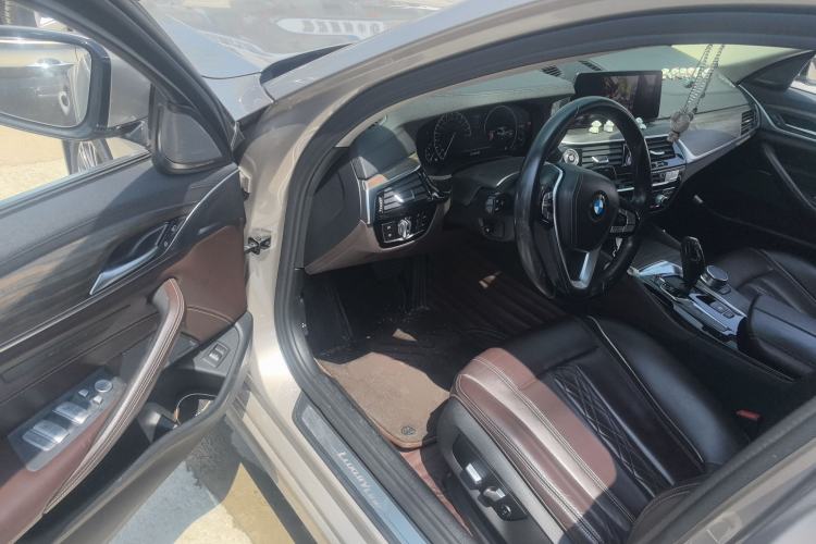 Used BMW 5 Series 2019 530Li Luxury Edition Premium Package
