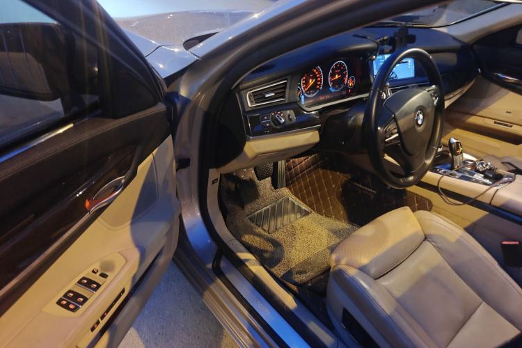 Used BMW 7 Series 2011 730Li Elegant Model Driver Seat