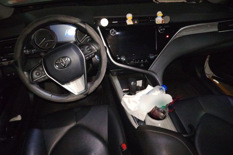 Used Toyota Camry 2019 Dual-Engine 2.5 HG Luxury Edition China VI Standard Center Console