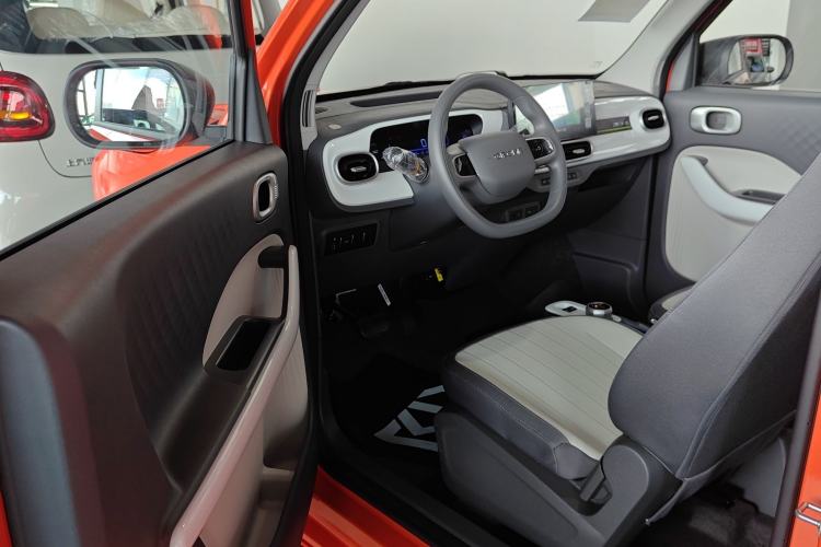 Used Geely Galaxy Panda 2025 210km Panda Rider Driver Seat