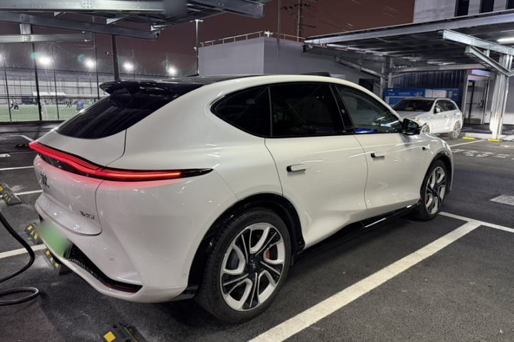 Used IM LS7 2024 100kWh Max Lux Rear-Drive Version Exterior 6