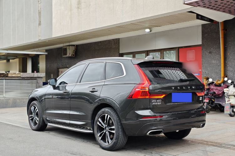 Used Volvo XC60 2019 T5 4x4 Smart Edition China V Standard