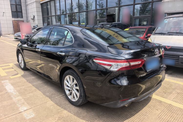 Used Toyota Camry 2021 2.0G Luxury Edition Exterior 4