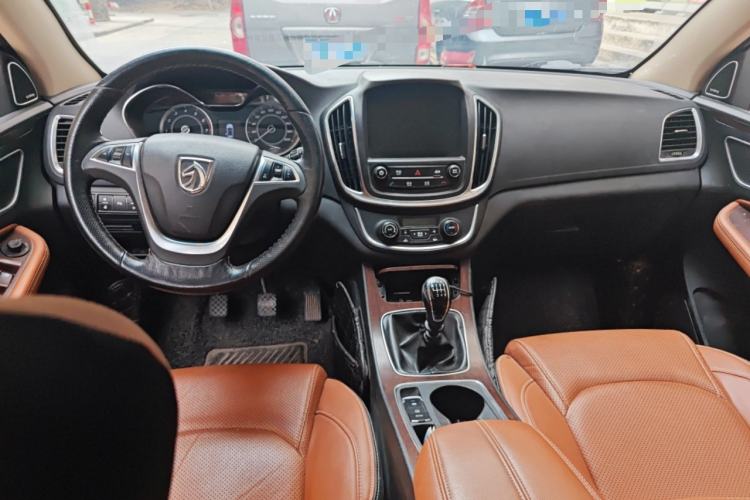 Used Baojun 560 2017 Rhythmic Edition 1.5T Manual Premium Model