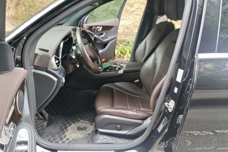 Used Mercedes-Benz GLC 2019 Facelift GLC 260 L 4MATIC Luxury Model
