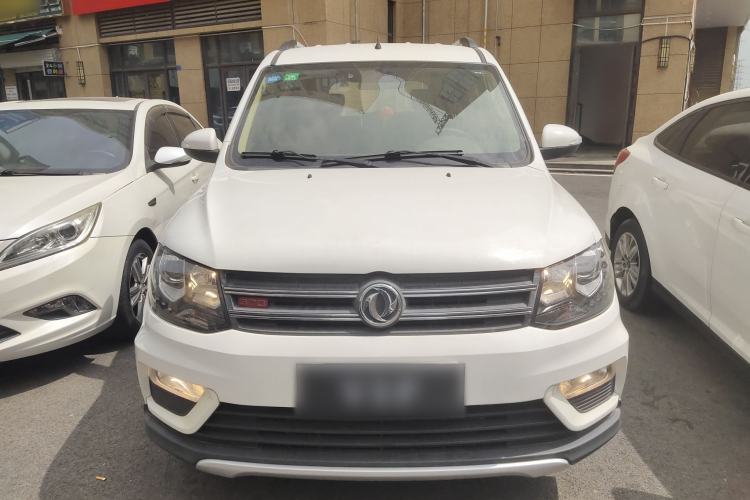 Used Dongfeng Fengon 370 2016 1.5L Manual Luxury Version SFG15-05 7 Seats Front