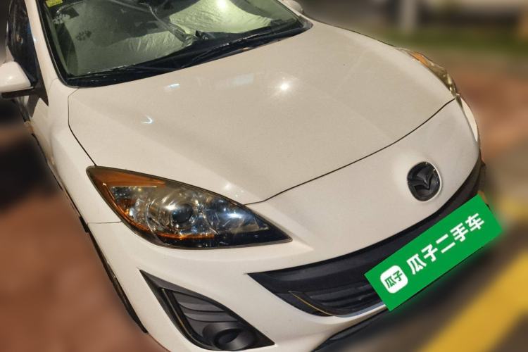 Used Mazda 3 2015 Sedan 1.6L Automatic Comfort Model Front Right 45 Deg