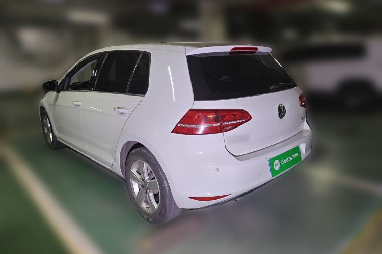 Used Volkswagen Golf 2016 230TSI Automatic Comfort Version
