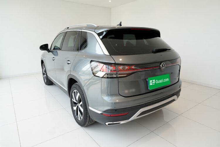 Used Volkswagen Tayron 2023 300TSI Two-Wheel-Drive Luxury Plus Advanced Edition Exterior 2