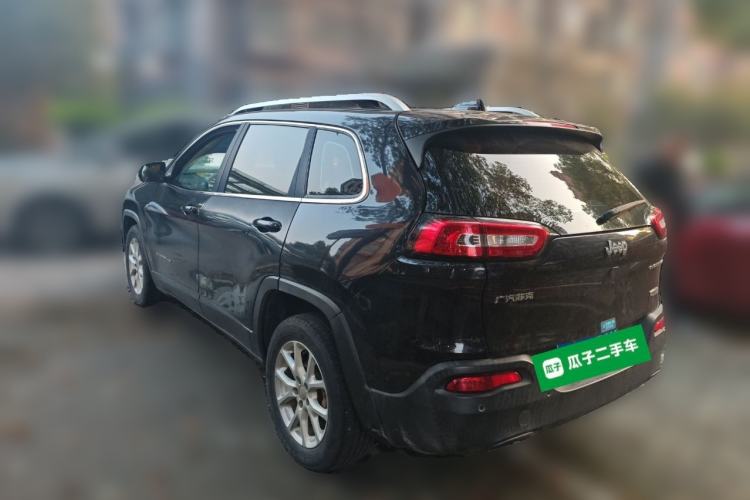 Used Jeep Cherokee 2016 2.0L Superior Edition