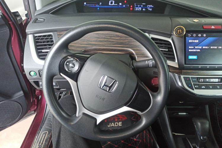 Used Honda Jade 2017 1.8L automatic Comfort version 5 seats
