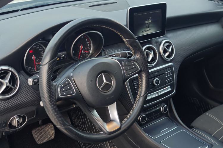 Used Mercedes-Benz A-Class (Import) 2016 A 200 Fashion Model