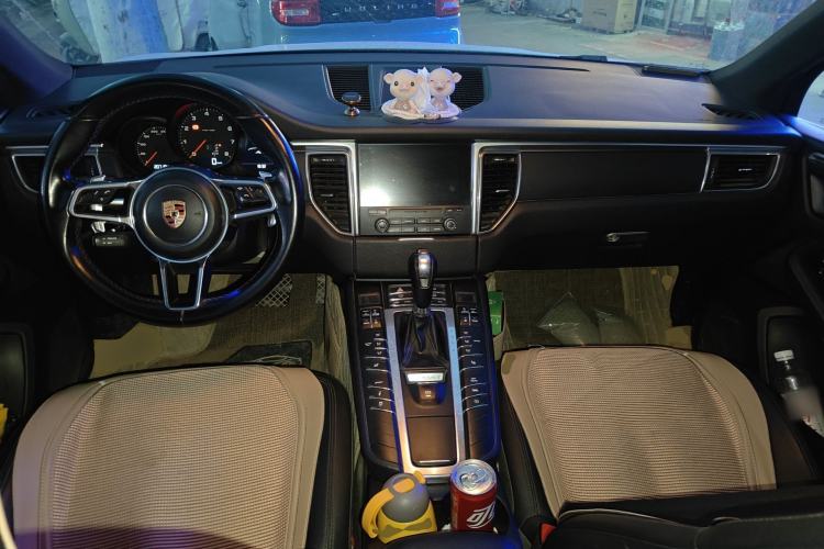 Used Porsche Macan 2017 Macan 2.0T Center Console