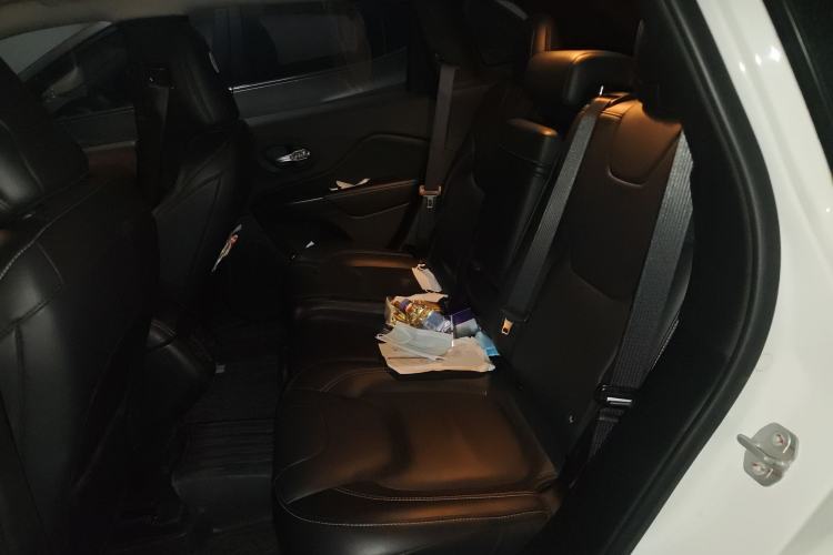 Used Jeep Cherokee 2016 2.4L Professional Smart Version

