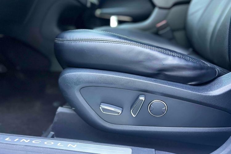 Used Lincoln MKC 2017 2.0T Two-Wheel Drive Deluxe Edition