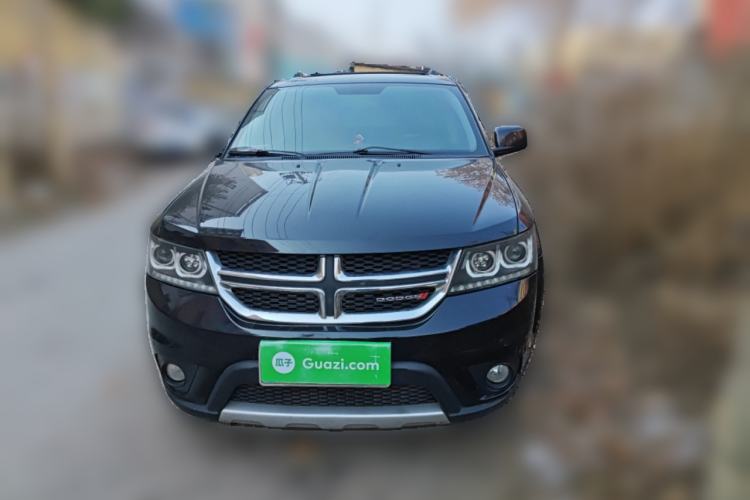 Used Dodge Journey 2013 2.4L Two-Wheel Drive Luxury Version Front
