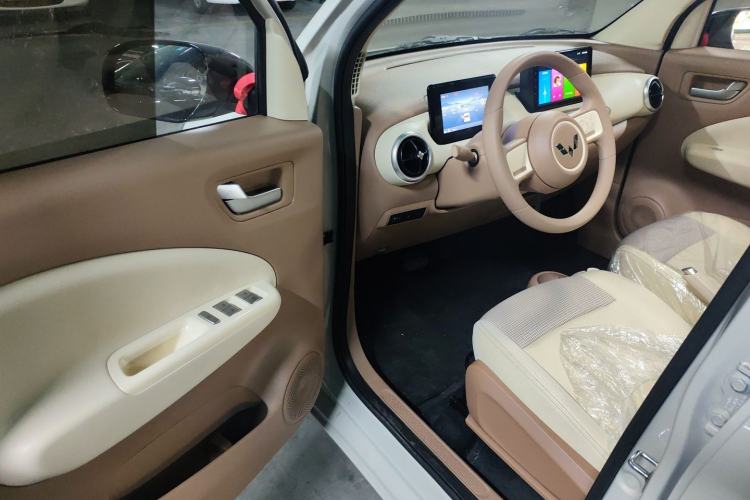 Used Wuling Hongguang MINIEV 2025 Four-Door Version Advanced Edition
