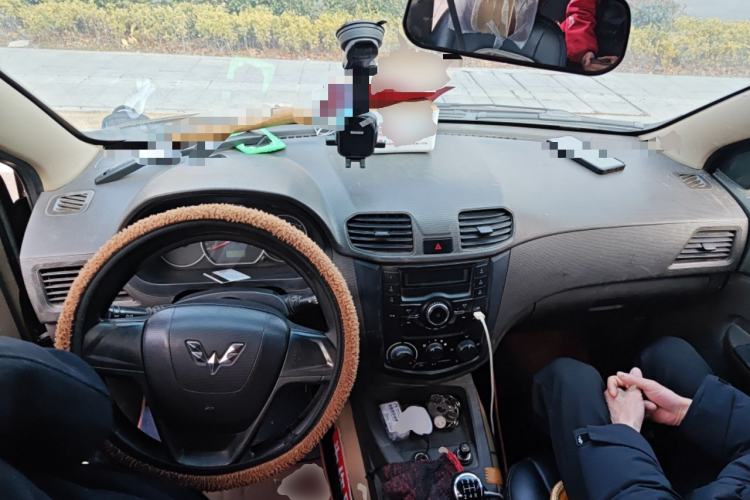 Used Wuling Hongguang 2015 1.2L S Base Model China V Standard