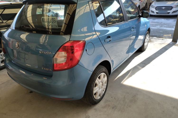 Used Skoda Fabia 2014 1.4L Automatic Crystal Edition