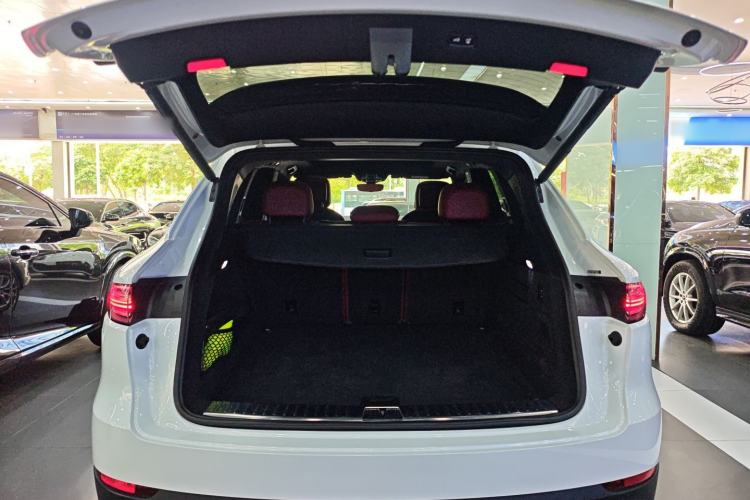 Used Porsche Cayenne 2019 Cayenne 3.0T Trunk