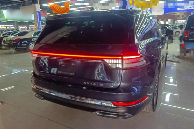 Used Lincoln Aviator 2022 3.0T V6 Four-Wheel Drive Luxury Edition Rear Right 45 Deg