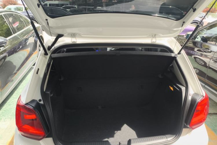 Used Volkswagen Polo 2018 1.5L Automatic Advanced Driving Model Trunk