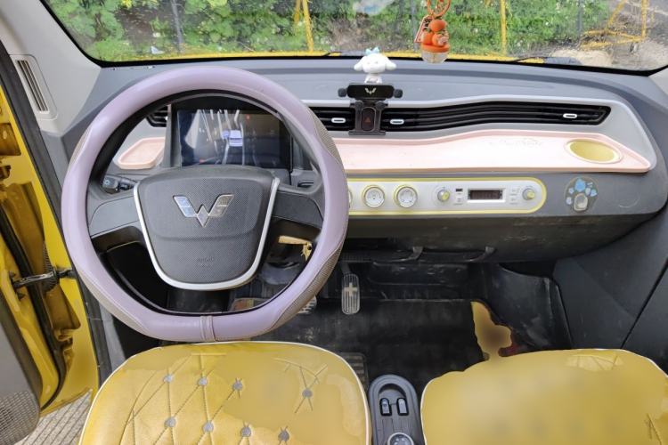 Used Wuling Hongguang MINIEV 2021 Macaron Premium Model – Lithium-NMC