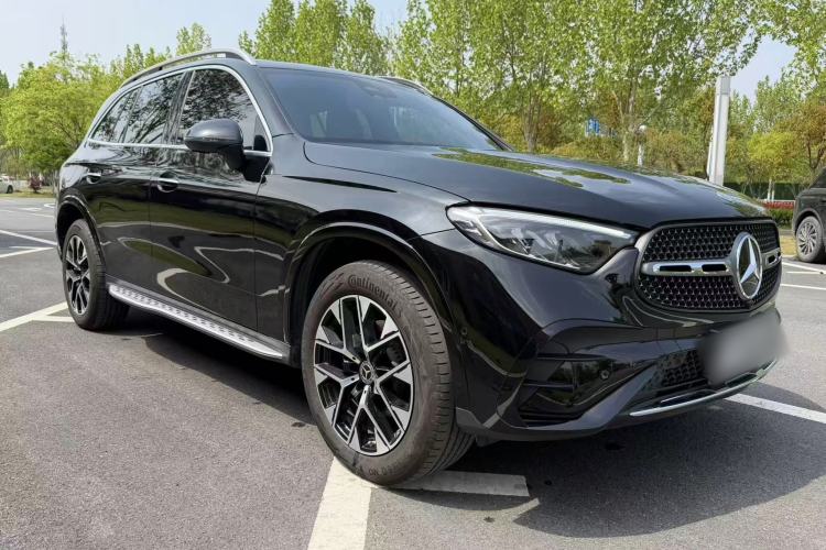 Used Mercedes-Benz GLC 2023 Facelift GLC 260 L 4MATIC Luxury Version 5 Seats Exterior 2