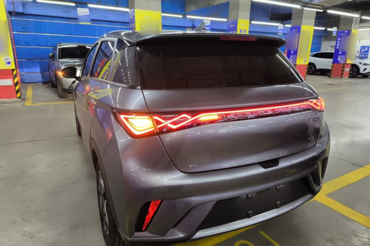 Used BYD Dolphin 2021 405 km Fashion Edition
