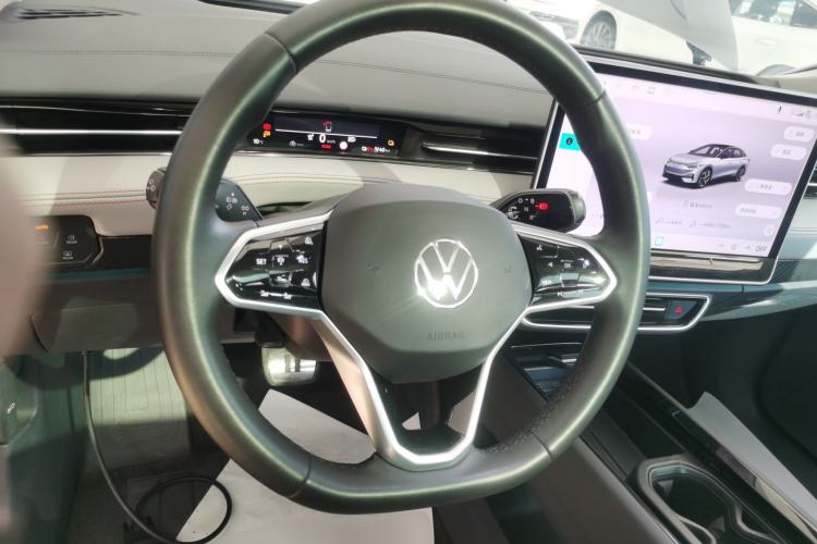 Used Volkswagen ID.7 VIZZION 2024 AIR model
