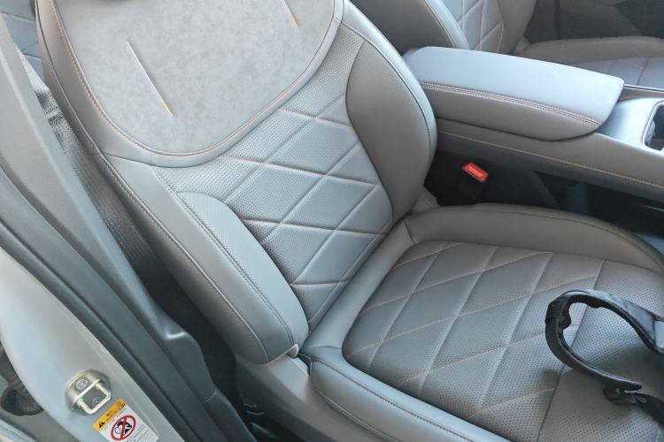 Used Deepal S05 2024 510Max Pure Electric Version Right Front Seat