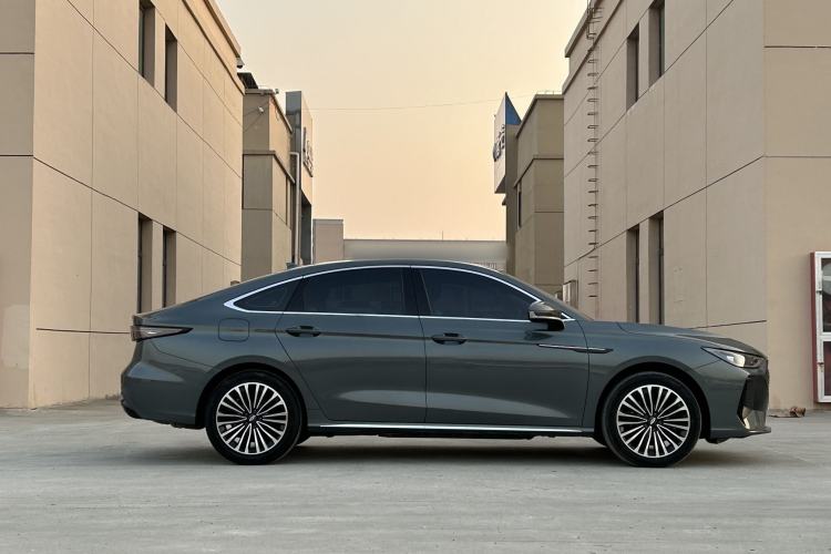 Used Chery Fengyun A8L 2025 1.5 TGDI 145 km Luxury Version
