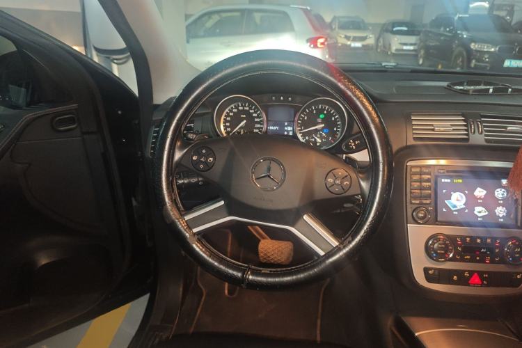 Used Mercedes-Benz R-Class 2011 R 300 L Business Model
