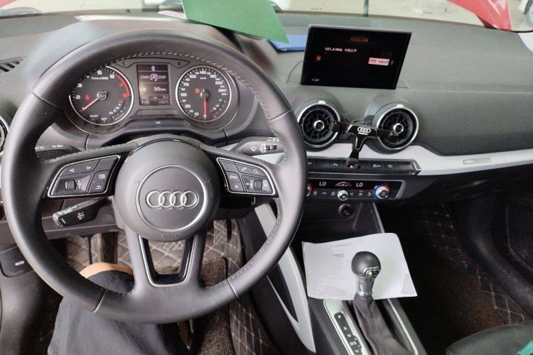 Used Audi Q2L 2018 35 TFSI Fashionable & Elegant Version China VI Emission Standard
