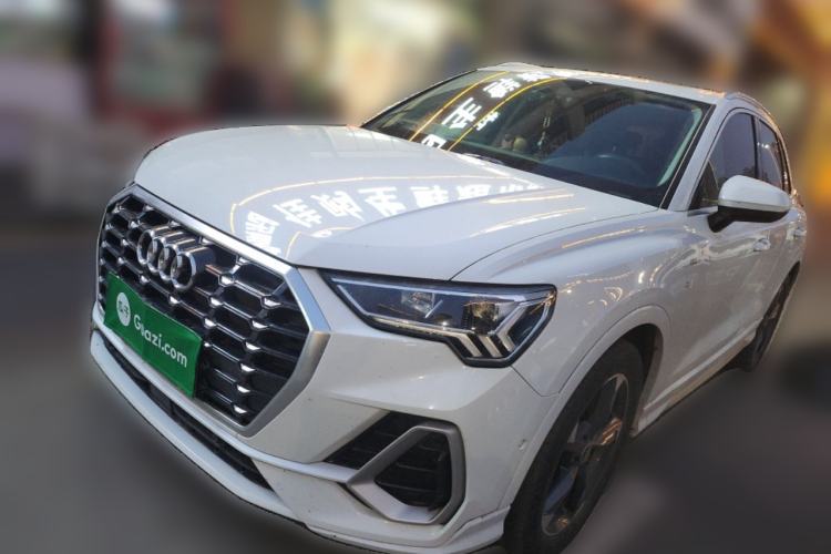 Used Audi Q3 2022 35 TFSI Fashion Dynamic Model