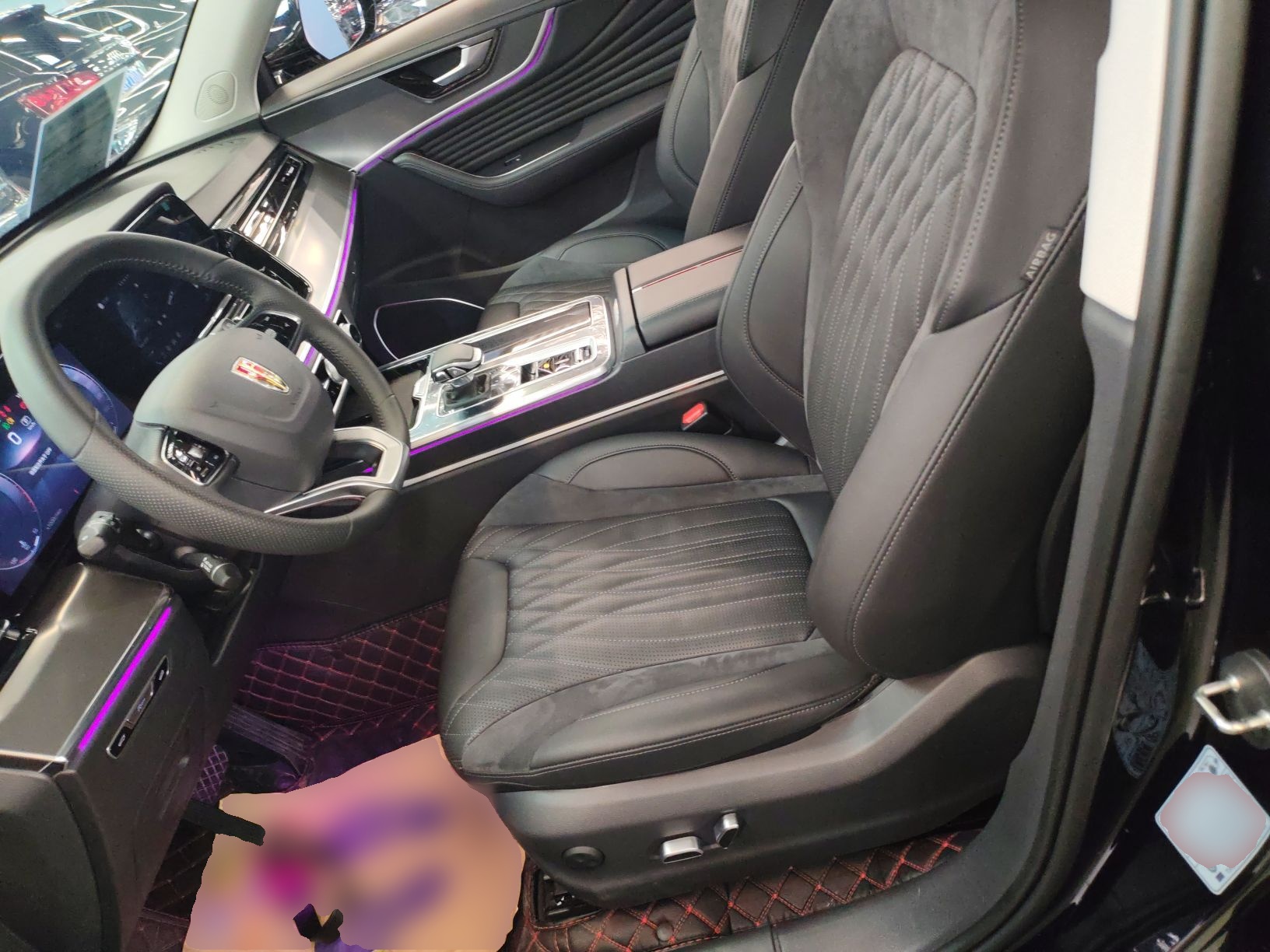 Переднее сиденье в автомобиле