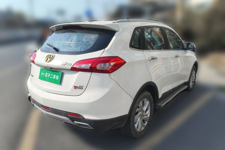 Used BAIC Weiwang S50 2016 1.5T Manual Happy Motion Superior Edition Rear Right 45 Deg