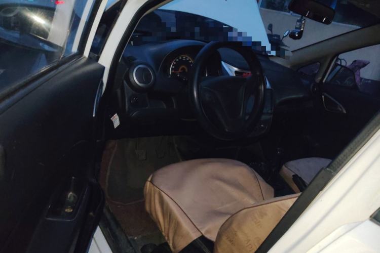 Used Chevrolet Sail 2013 Sedan 1.2L Manual Fashionable Happiness Edition Driver Seat