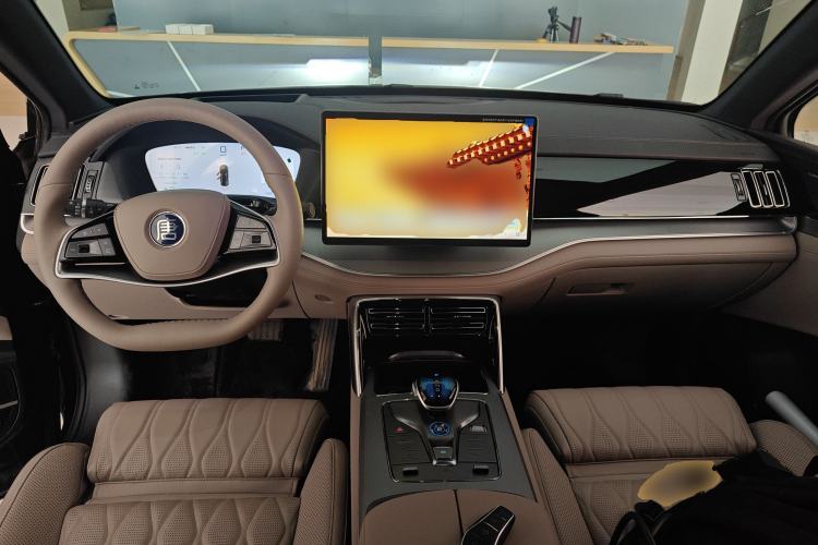 Used BYD Tang New Energy 2025 Intelligent Driving Version DM-i 115KM Flagship Edition Center Console