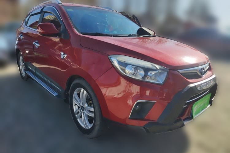 Used JAC Group Refine S5 2013 2.0T Manual Luxury Edition Front Right 45 Deg